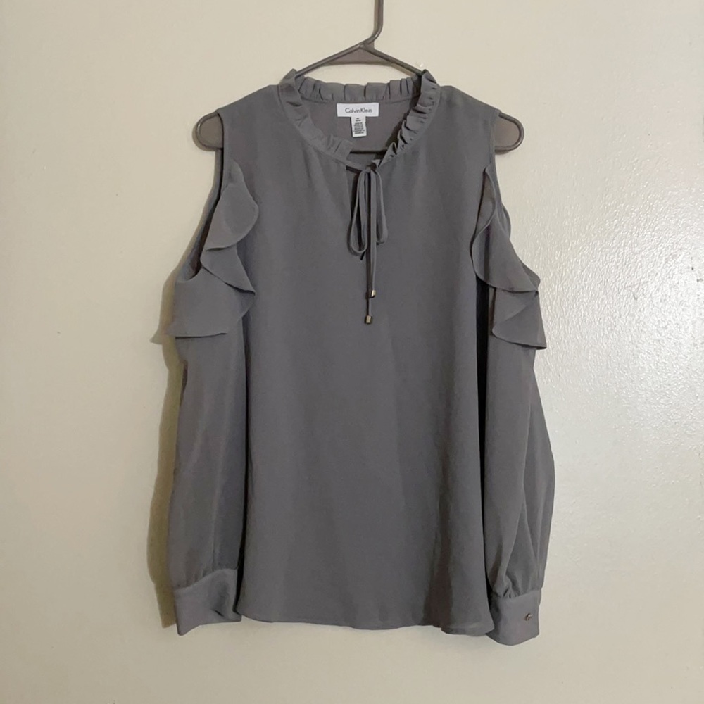 CALVIN KLEIN Cold Shoulder Ruffle Trim Long Sleeve Blouse